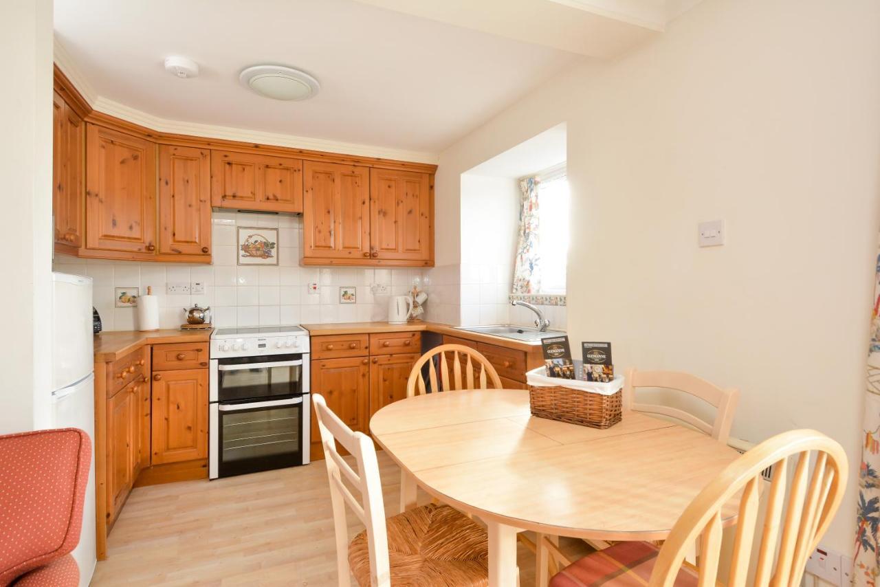 Cardross Holiday Cottages Arnprior Exteriör bild